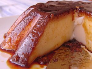 Typisch spanisches Dessert: Flan